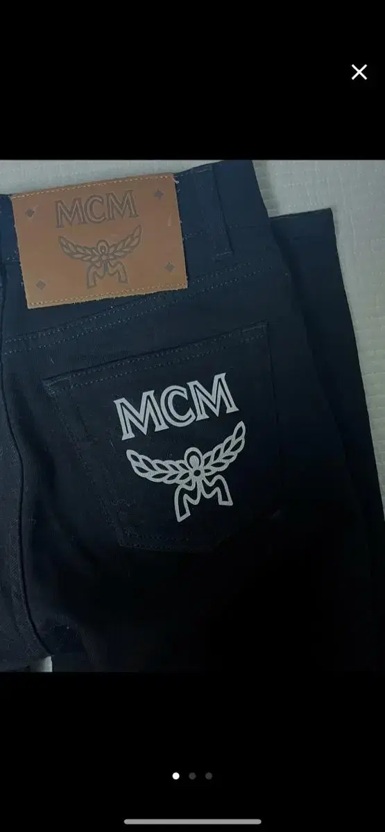 MCM 여성 블랙진 23-25사이즈